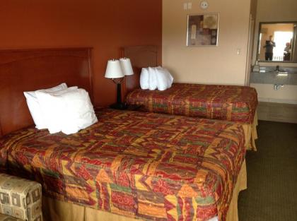 Budgetel Inn and Suites - image 13