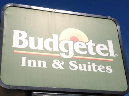 Budgetel Inn and Suites - image 7