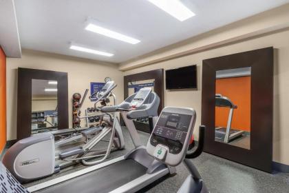 Hampton Inn Heath - image 6