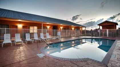 Best Western Hebbronville Inn - image 5