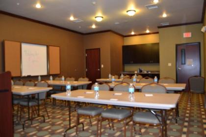 Holiday Inn Express and Suites Heber Springs an IHG Hotel - image 11