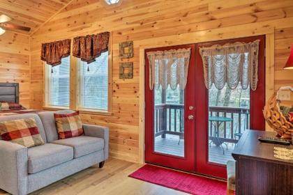 Cozy Heber Springs Cabin with Deck and Dock! - image 10