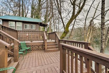 Cozy Heber Springs Cabin with Deck and Dock! - image 13