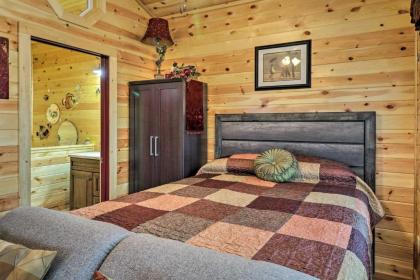 Cozy Heber Springs Cabin with Deck and Dock! - image 5