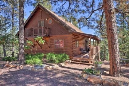 Charming Rustic Cabin in the Pines with Deck and Views Heber