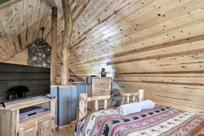 Cozy National Forest Escape with Porch and Games! - image 10