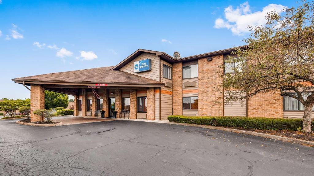 Best Western Lakewood Inn - main image