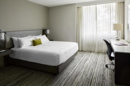 Marriott Cincinnati Airport - image 4