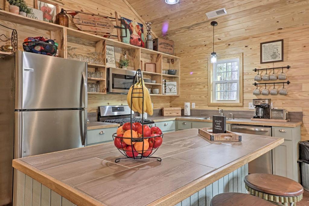 Peaceful Family Cabin on 10 Acres with Game Room! - image 7