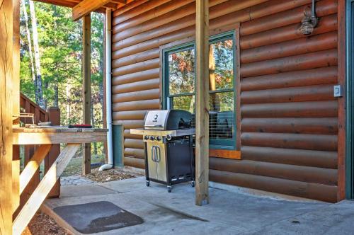 Rustic Cabin with Hot Tub 2 Mi to Unicoi State Park - image 2