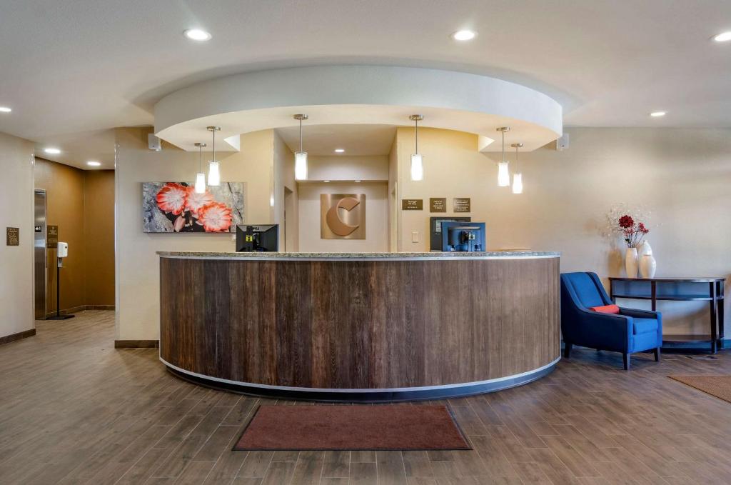 Comfort Suites Helena Airport - image 3