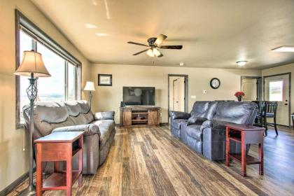 Spacious and Secluded Helena House 5 Miles Downtown! - image 3