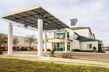 motel 6 San Antonio tX   Sea World North Texas