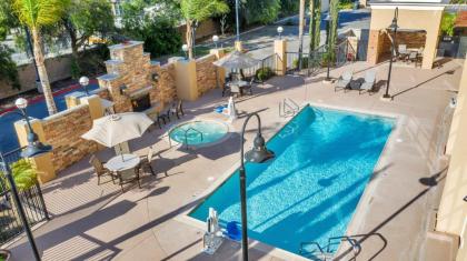 Hampton Inn & Suites Hemet - image 15