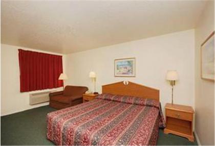 Summit Inn Hempstead - image 9