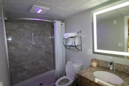 Envi Boutique Hotel - image 11