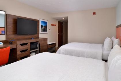 Hampton Inn Henderson - image 13