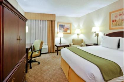 Holiday Inn Express Nashville-Hendersonville an IHG Hotel - image 5