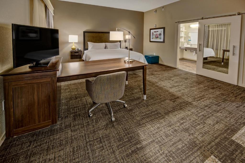 Hampton Inn & Suites By Hilton Nashville Hendersonville Tn - image 4