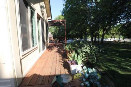 2100 Sq Feet - Fenced in Back YARD for pets! - image 3