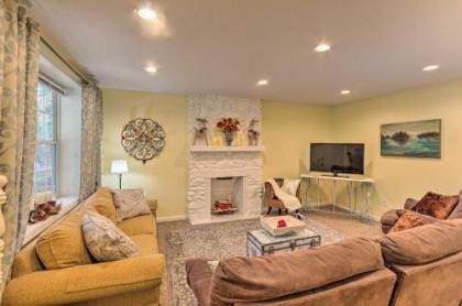 Charming Hendersonville Home 1 Mi to Main St! - image 3