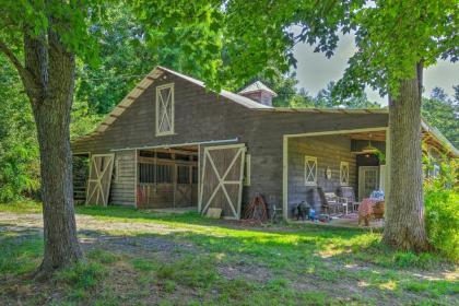 Rustic and Authentic Farm Stay by DuPont Forest North Carolina