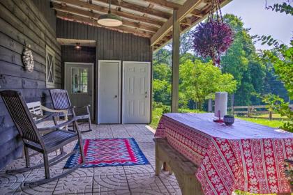 Rustic and Authentic Farm Stay by DuPont Forest - image 16