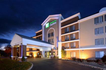 Holiday Inn Express Richmond I-64 Short Pump Area an IHG Hotel - image 6