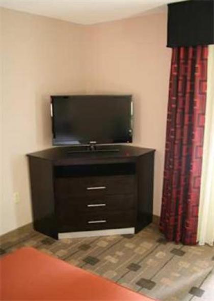 Hampton Inn & Suites Richmond Glenside - image 10