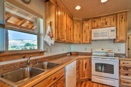 Cozy Henrieville Cabin with Porch Near Bryce Canyon! - image 14