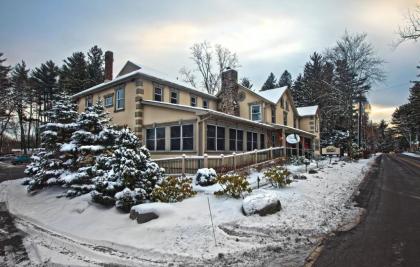 Hotel in Henryville Pennsylvania