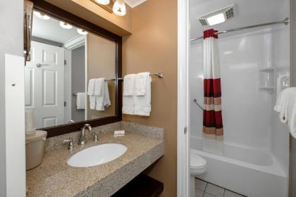 Red Roof Inn and Suites Herkimer - image 14