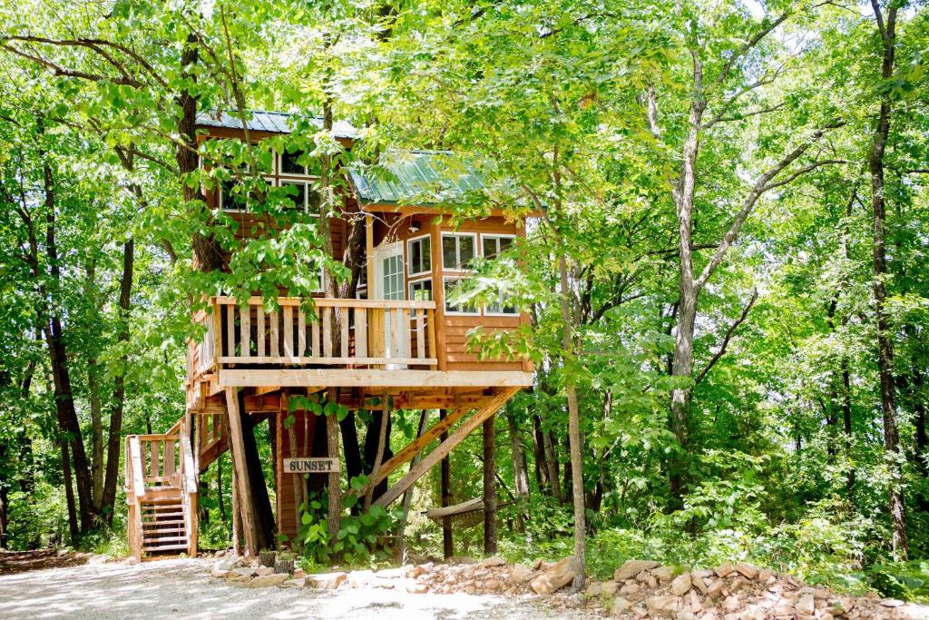 The Cottage Treehouses - image 3