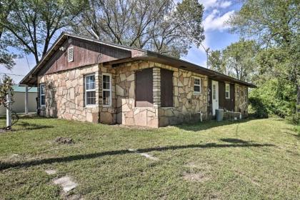 Cobblestone Cottage 10 Mi to Pomme de Terre! - image 7