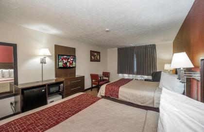 Red Roof Inn & Suites Hermitage - image 2