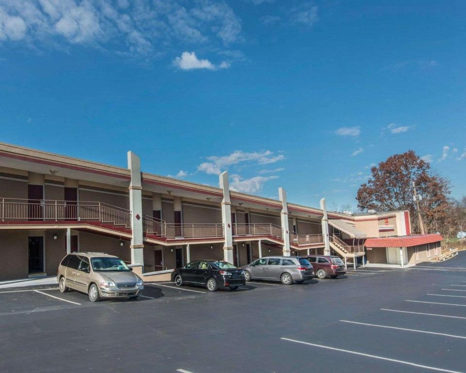 Econo Lodge Hermitage - main image