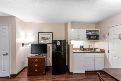 Suburban Extended Stay Hotel Hermitage - image 9