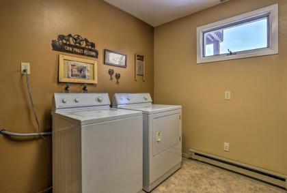 Hermosa Home with Hot Tub - 15 Min to Mount Rushmore!