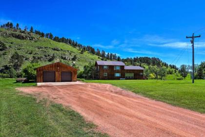 Hermosa Home with Hot Tub - 15 Min to Mount Rushmore! - image 4