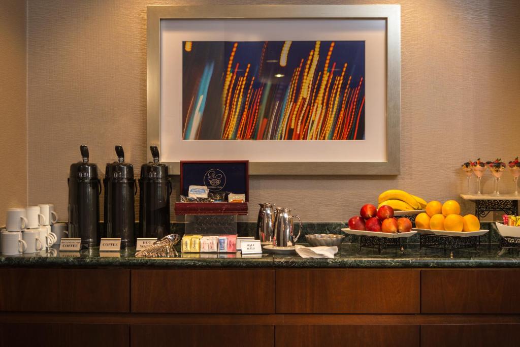 Washington Dulles Marriott Suites - image 4