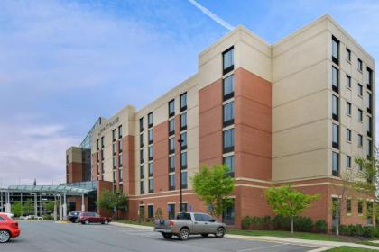 Hyatt Place Herndon Dulles Airport East - image 3