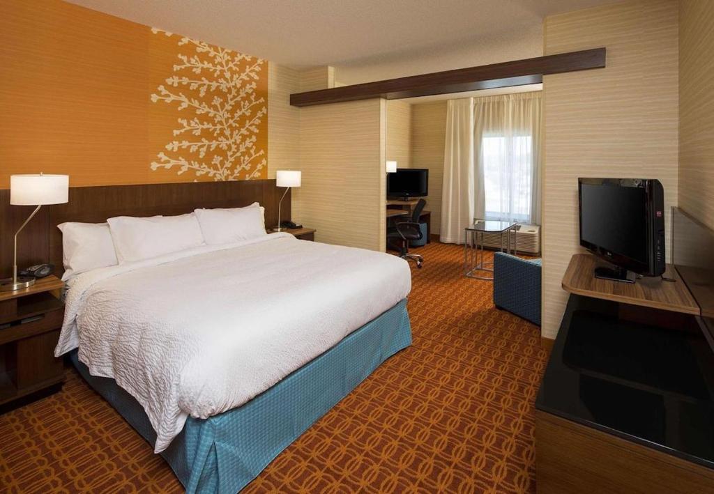 Fairfield Inn & Suites by Marriott Hershey Chocolate Avenue - image 7