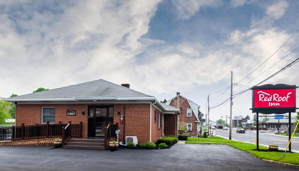 Red Roof Inn Hershey - image 7