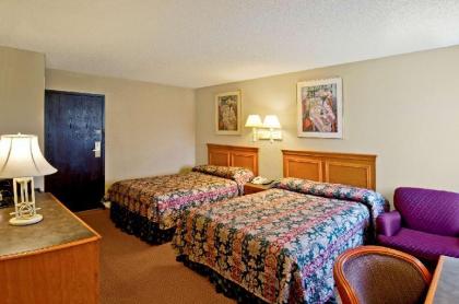 Americas Best Value Inn & Suites Hesston - image 14