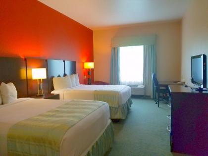 Ramada by Wyndham South Waco - image 3