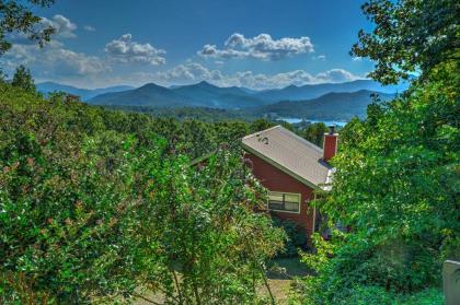 Frog Leap Hiawassee Cabin with Blue Ridge mtn Views Hiawassee