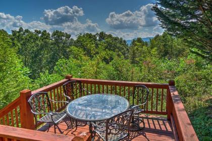 Frog Leap Hiawassee Cabin with Blue Ridge Mtn Views - image 9