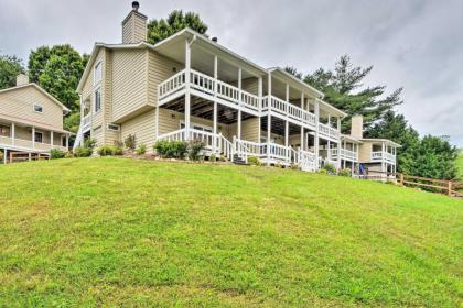 Townhome with Fire Pit Lake View Pets Welcome! - image 14