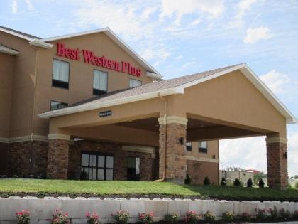 Best Western Plus Hiawatha Hotel - image 11