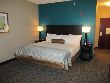 Best Western Plus Hiawatha Hotel - image 5